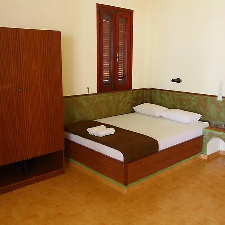Ledra Bay Apartment *